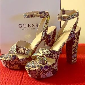 Guess platform heels- floral fabric